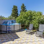 بيت للعطل Bakic By Interhome *