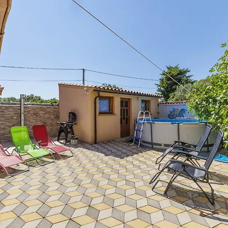 Bakic By Interhome קרניצה