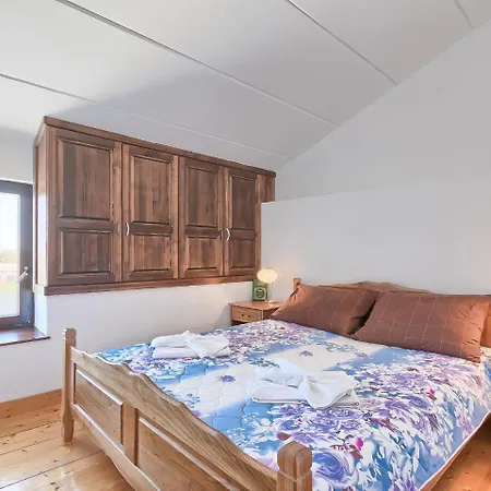 Bakic By Interhome בית נופש קרניצה
