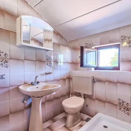 Bakic By Interhome * קרניצה